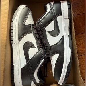 Nike panda women’s 8.5